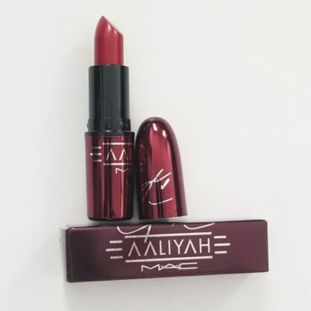 ❤️☃️🆕️ MAC x Aaliyah Hot Like L.E. Lipstick - Picture 2 of 8